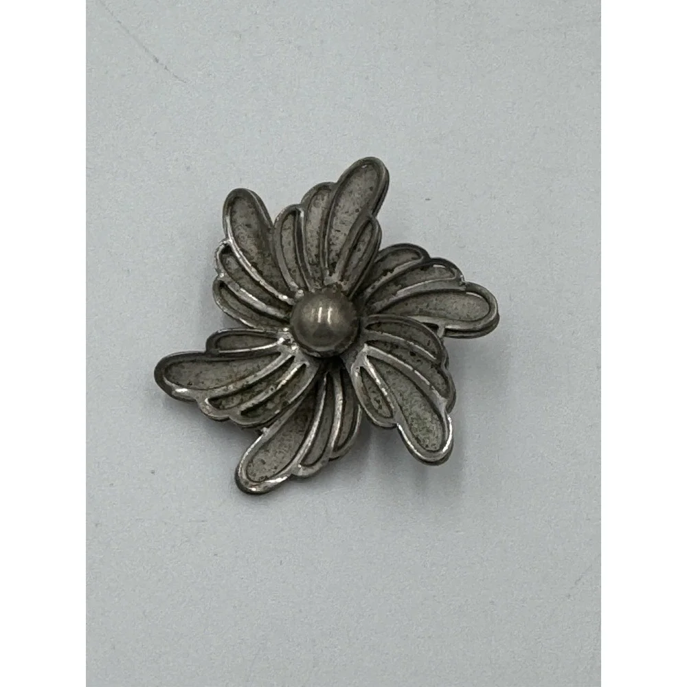 Vintage Silver Tone Flower Brooch